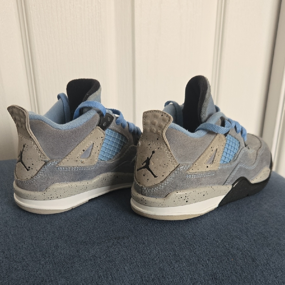 Jordan Kids Sneakers in Gray and Blue